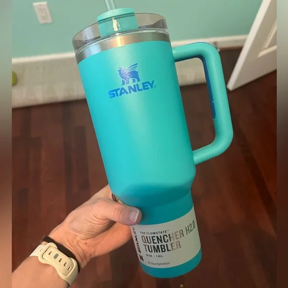 NWT Teal Stanley 40 oz 💙 💚 - Picture 1 of 5